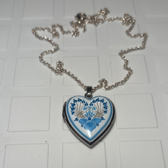 Silver Delft blue and white floral heart photo locket with SterlingNecklace